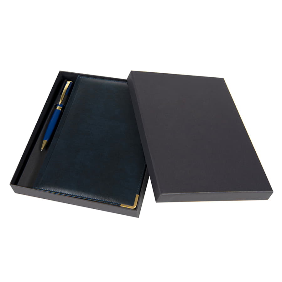 Ежедневник полудатированный Rarity, A5, темно-зелен, рециклированная кожа, кремовый блок, подарочная