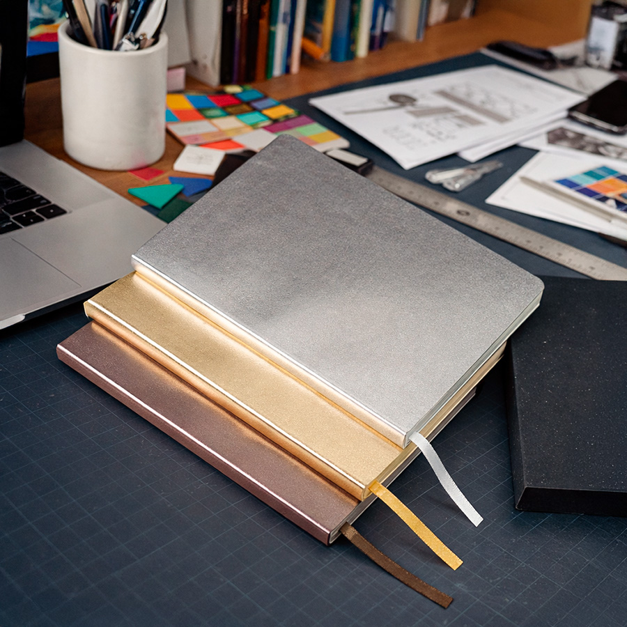 Бизнес-блокнот AURI, формат А5, золотистый, блок в линейку