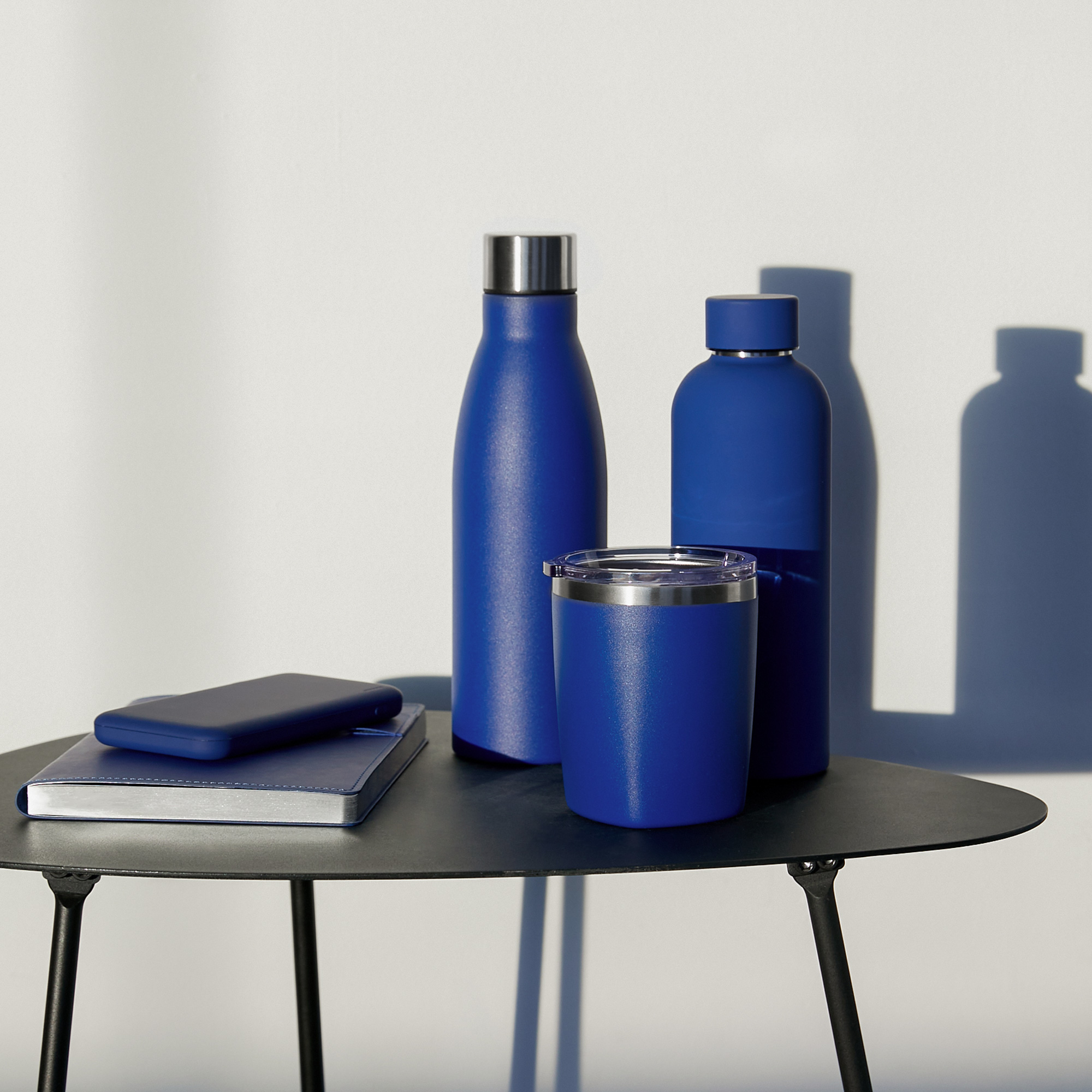 Термобутылка вакуумная герметичная Fresco Neo Ultramarine, ярко-синяя