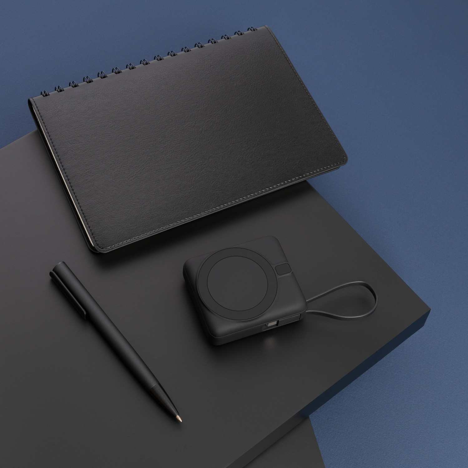 Внешний аккумулятор с подсветкой Ritter PD 10000mAh с функцией беспроводной зарядки 15W, черный