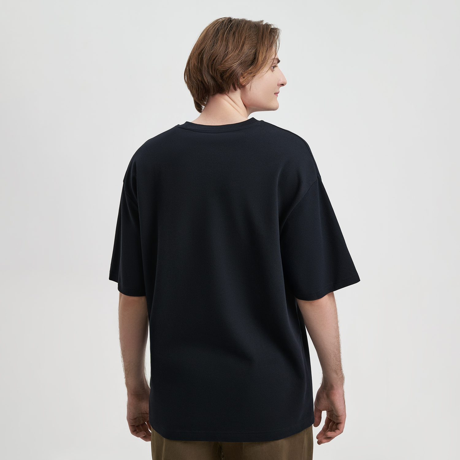 Футболка унисекс премиум AURA, черный