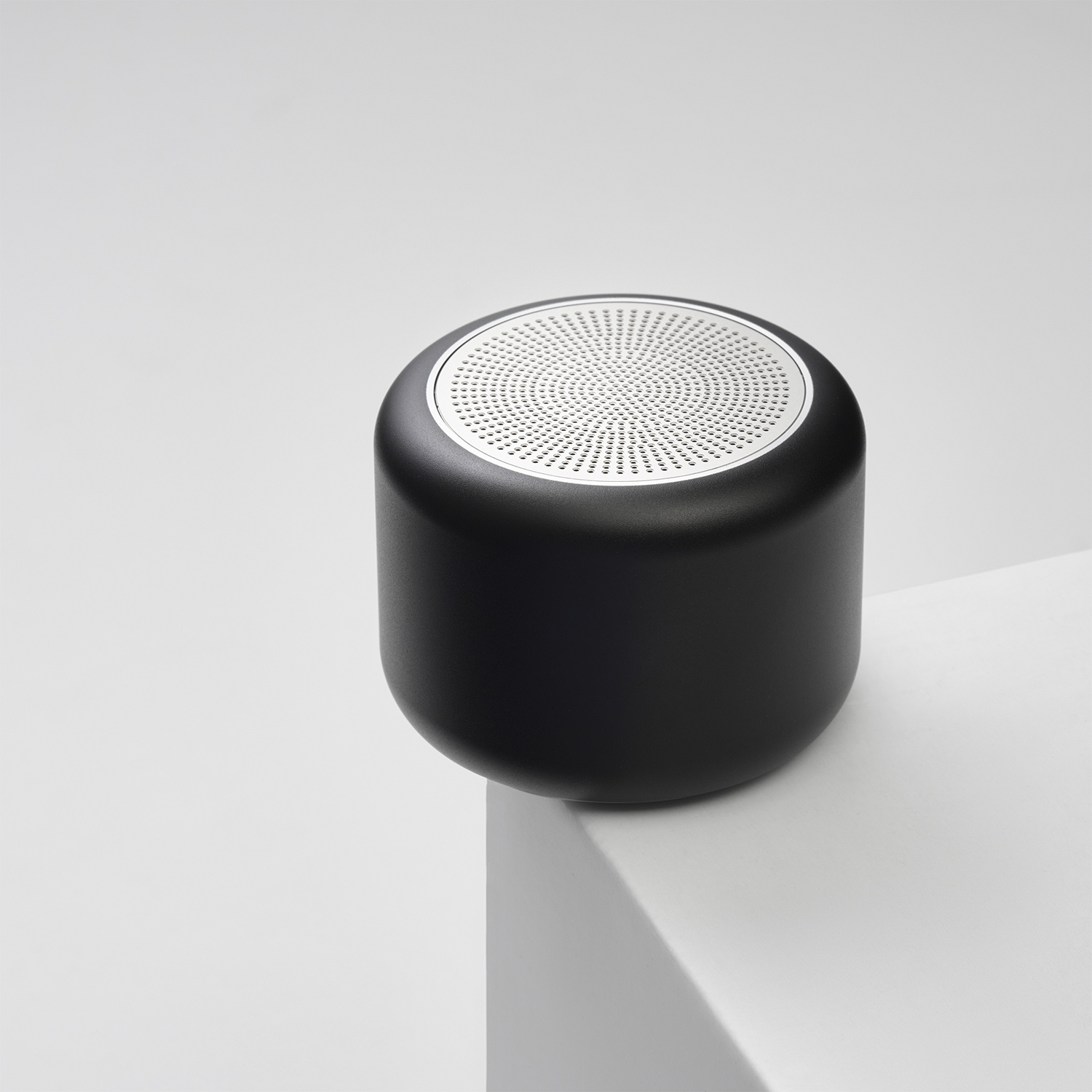 Беспроводная колонка Passion 80dB 600 mAh (Bluetooth 5.4), черная