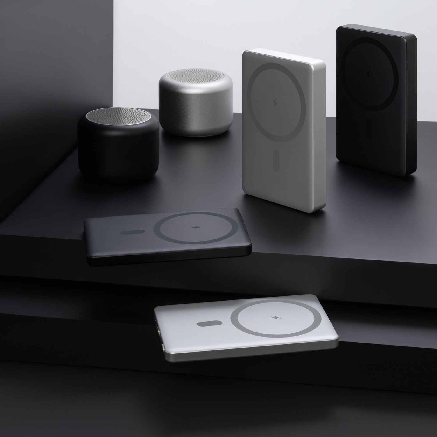 Беспроводная колонка Passion 80dB 600 mAh (Bluetooth 5.4), серебряная