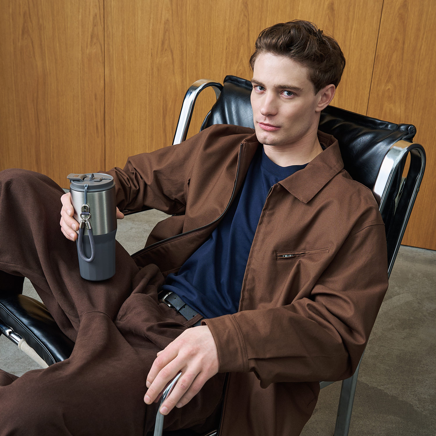 Термокружка вакуумная Авеню (Avenue), серая