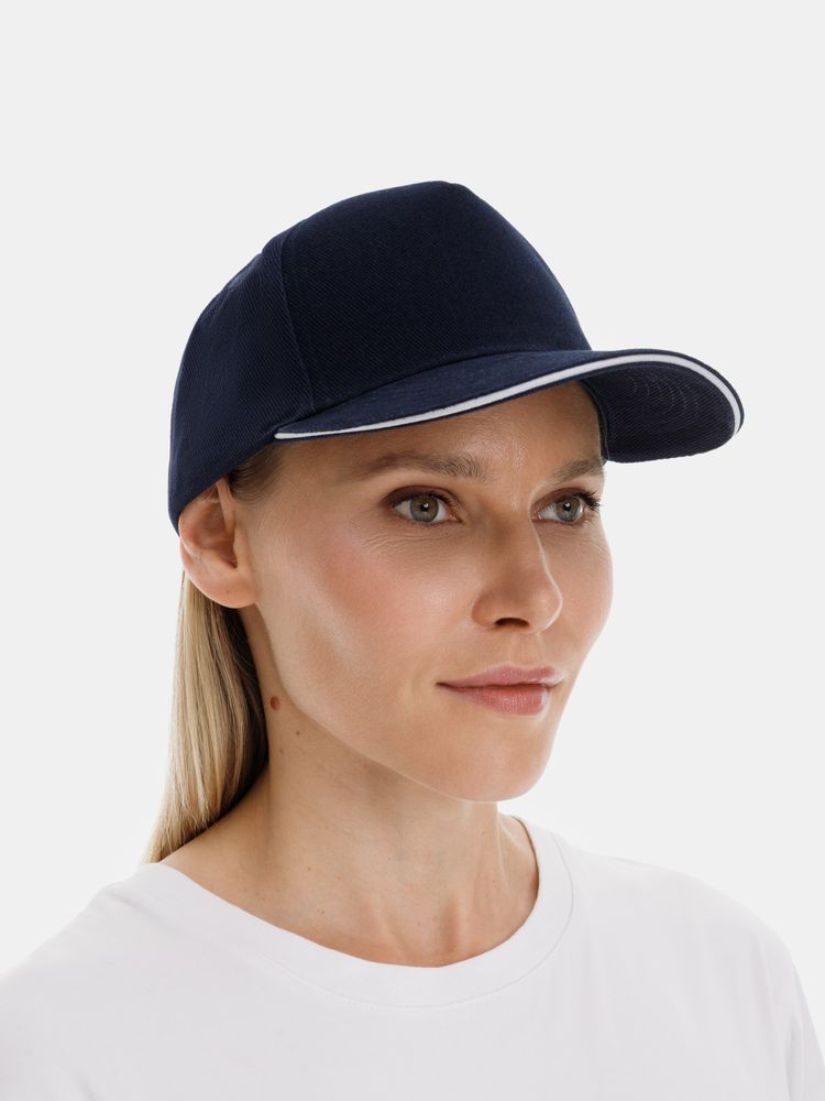 Бейсболка Classic 2.0, темно-синяя с белым кантом