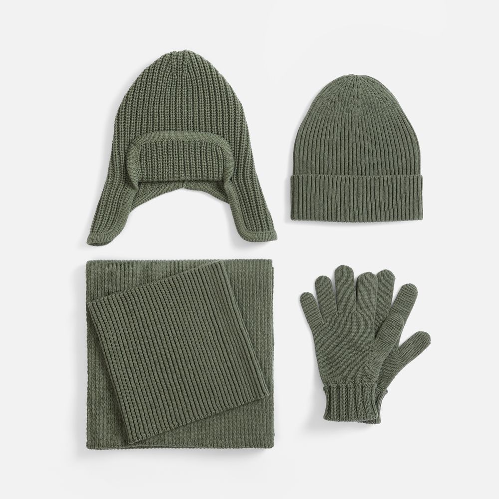 Шапка Catch Match без помпона, зеленая (полынь)