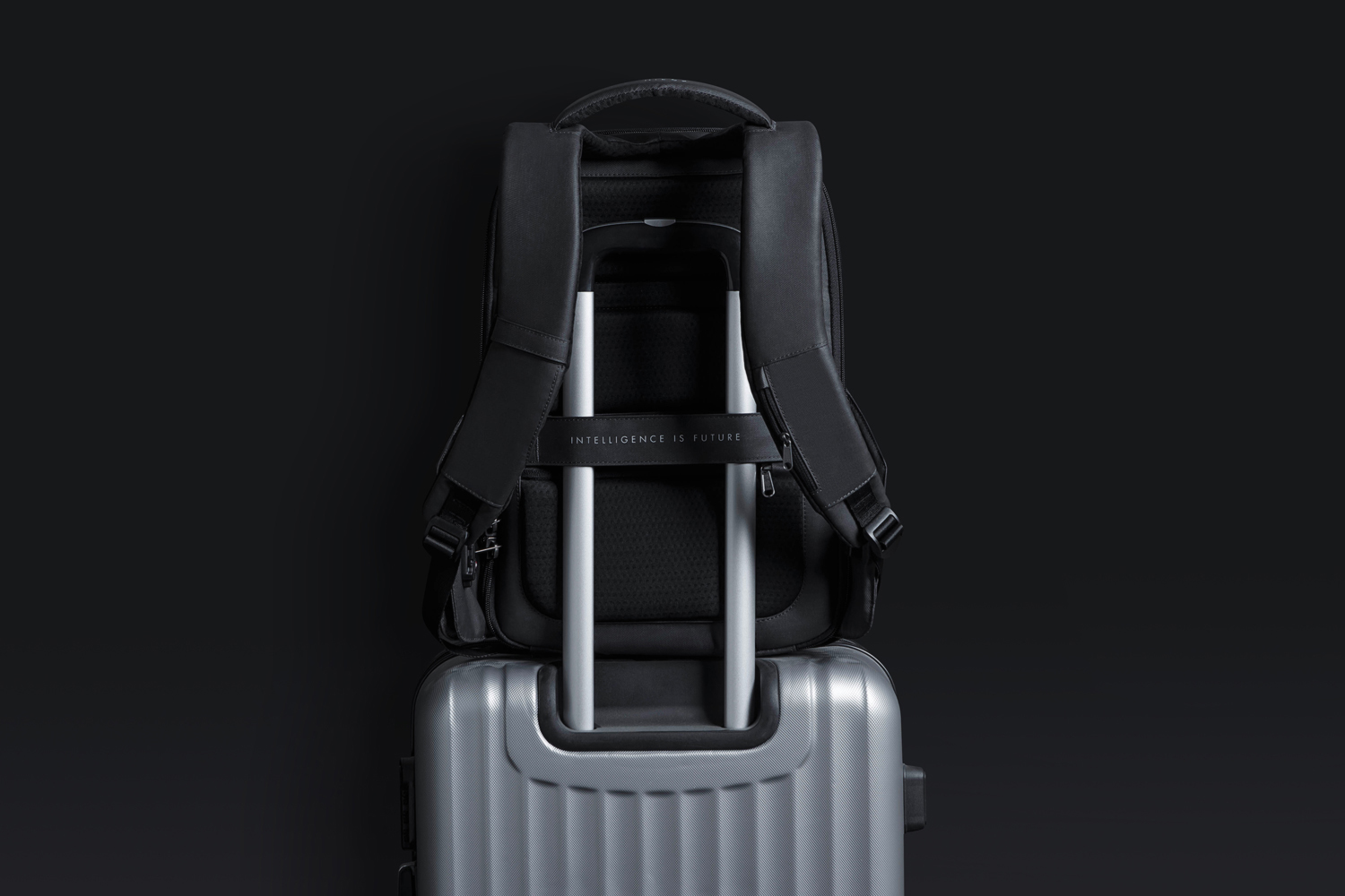 Рюкзак KORIN HiPack 43х33х16 см, черный