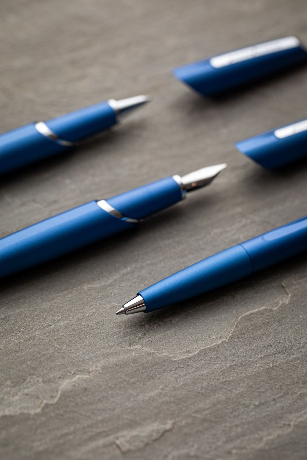 Шариковая ручка PININFARINA PF Two BLUE