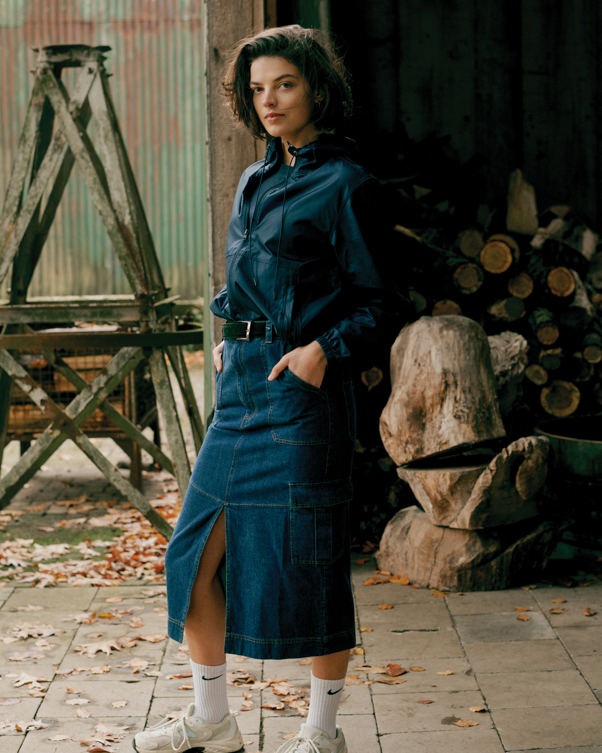 Ветровка Iqoniq Logan из переработанного полиэстера AWARE™, унисекс, 70 г/м²