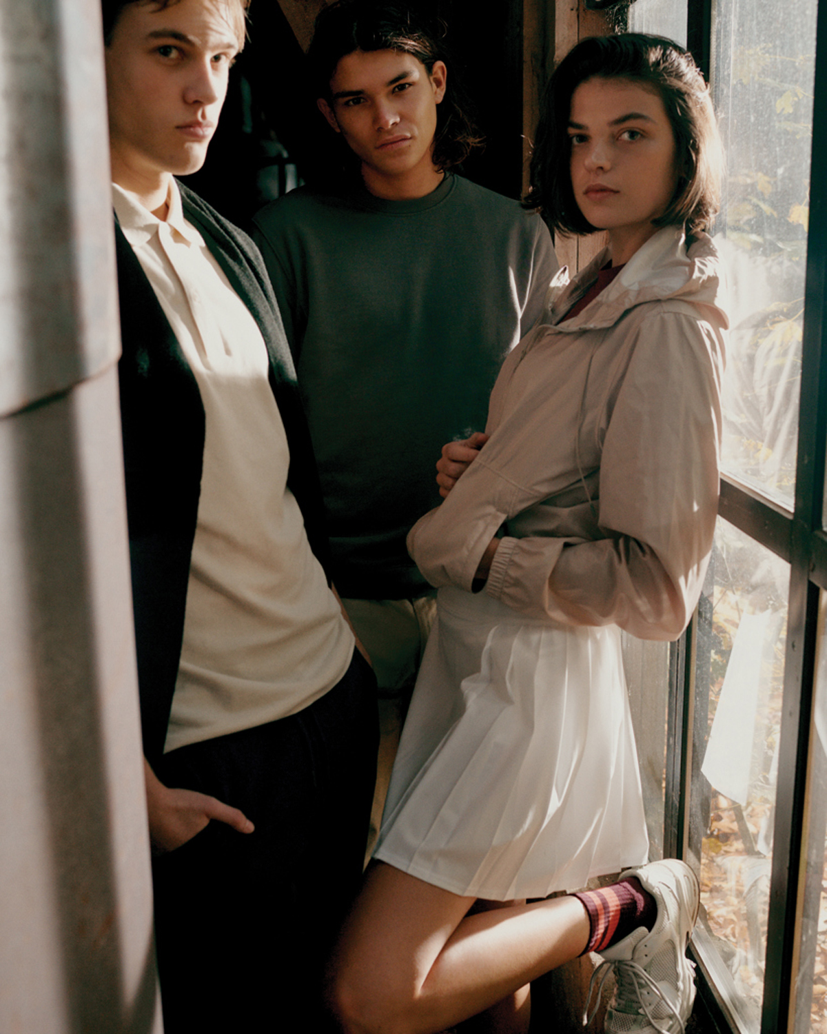 Ветровка Iqoniq Logan из переработанного полиэстера AWARE™, унисекс, 70 г/м²