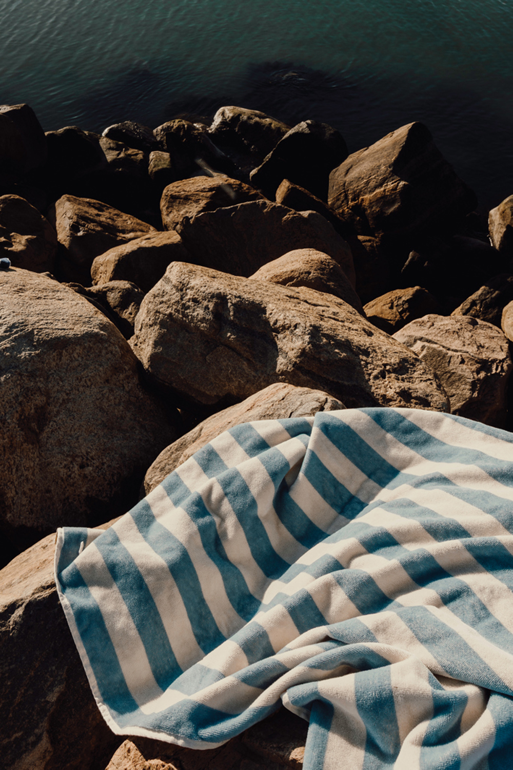 Пляжное полотенце VINGA Lagoa GRS